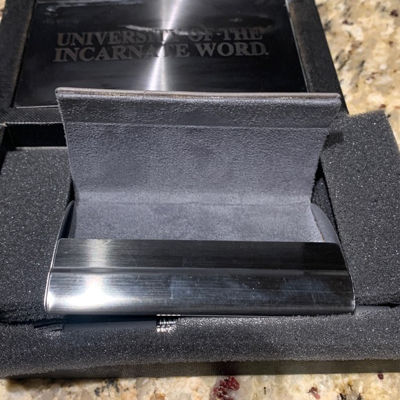 PR: 🟫 UIW Business Card Holder and Stylus Pen - Picture 12 of 13